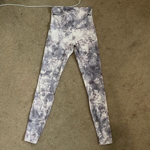 Lululemon Align leggings 28” cross waistband